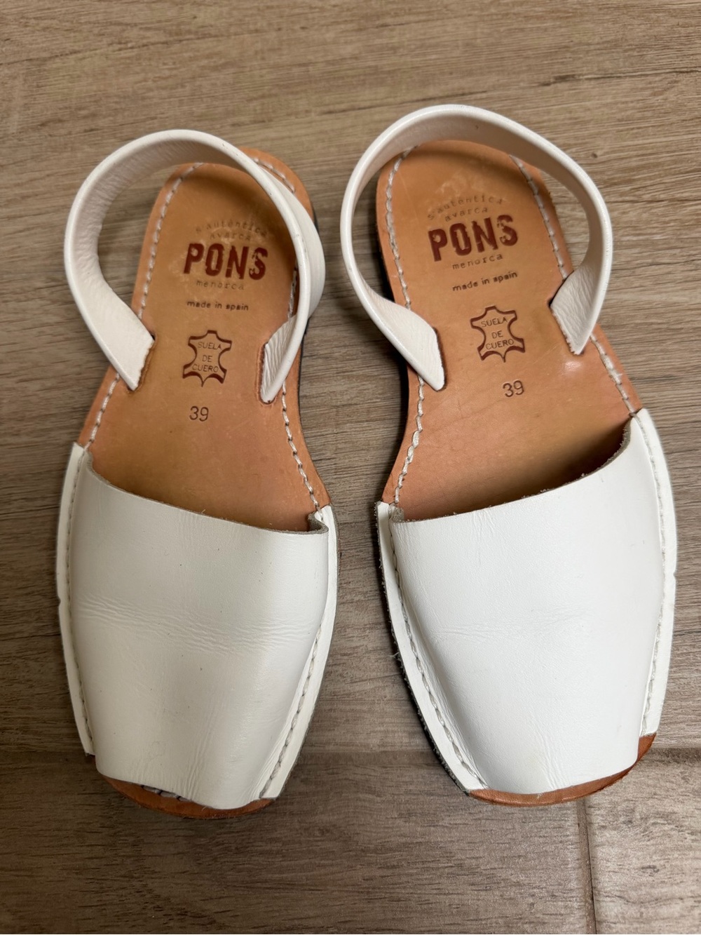 PONS White Leather Women’s Avarca Sandals